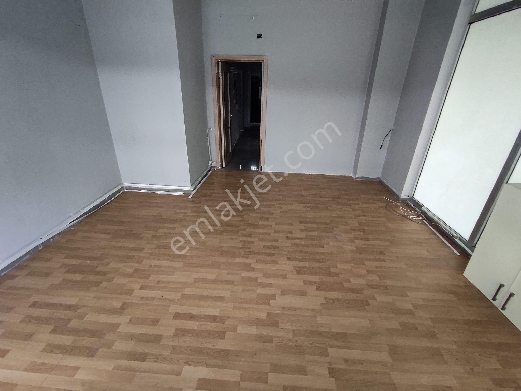 Yenidoğan Tam Merkez De Kiralık Kullanışlı Fırsat Dükkan - Görsel 4