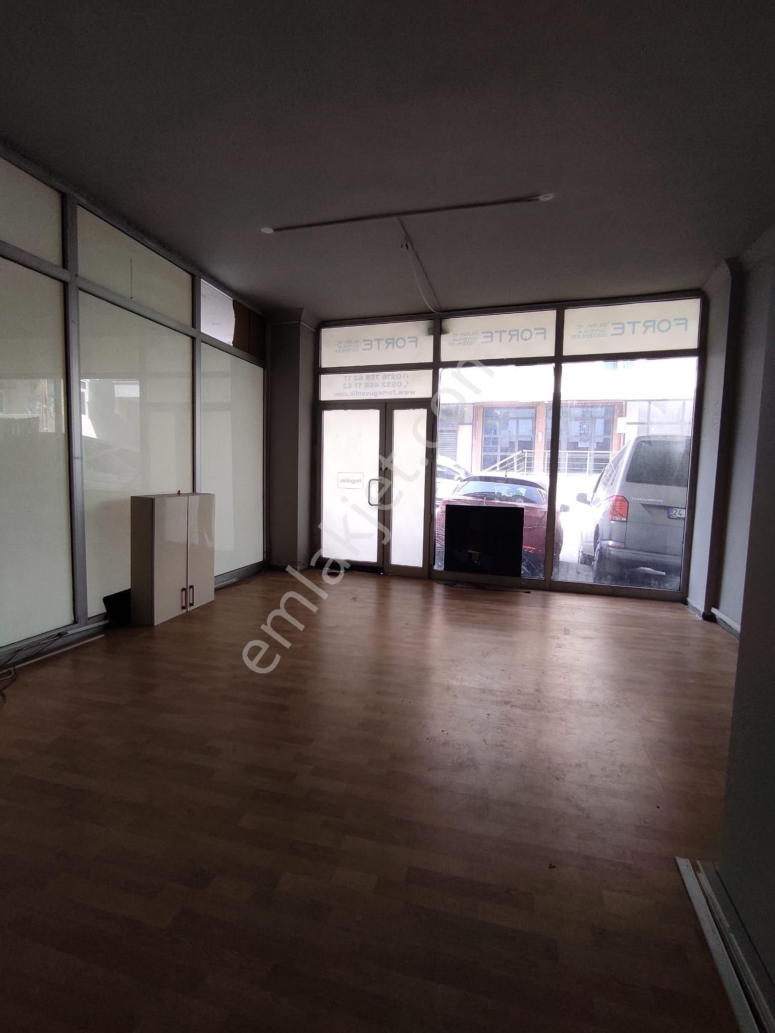 Yenidoğan Tam Merkez De Kiralık Kullanışlı Fırsat Dükkan - Görsel 13