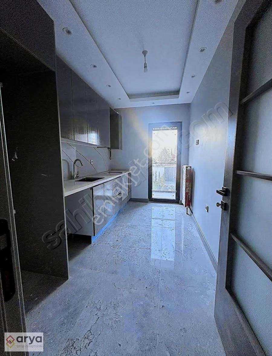 Aras Metro Sitesinde Metro Karşısında Kiralık Sıfır 2+1 Daire - Görsel 2