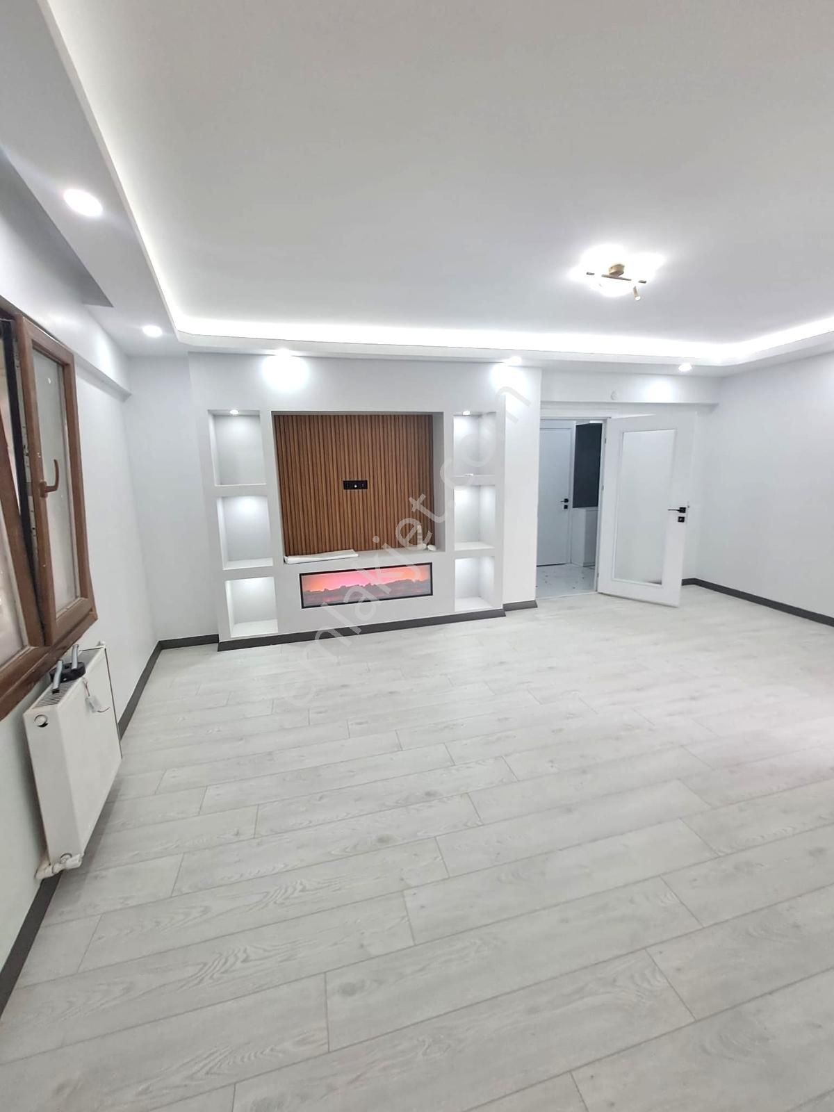 Altıntepede Sahile Yakın İçi Yapılı Ön Cephe Lüks 2+1 !