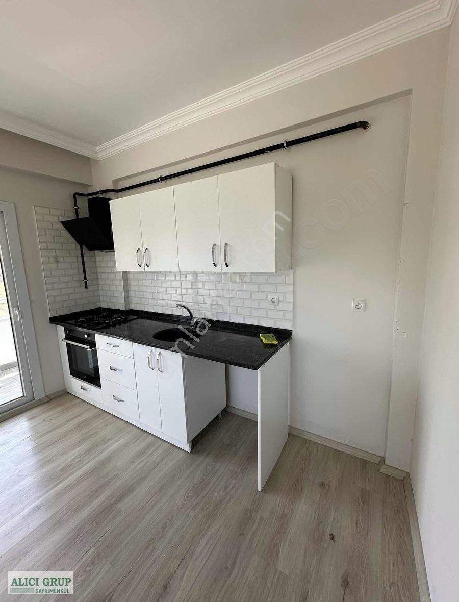 #anayola Yakın Geniş Doğalgazlı Hasarsız Kiralık 1+1 Daire - Görsel 11