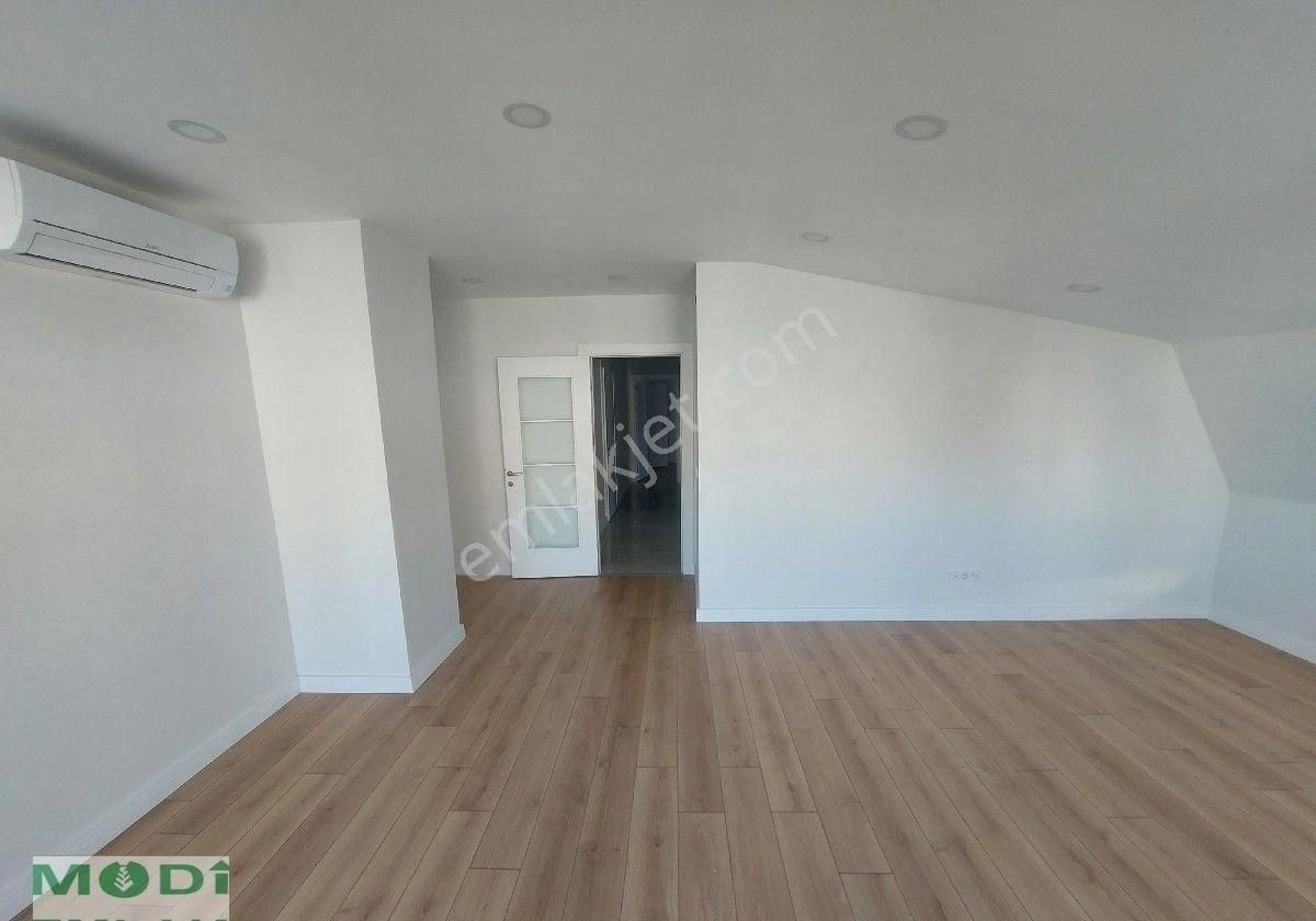 Koşuyolu Kapalı Otoparklı Asansörlü Satılık 4+1 Sıfır Dubleks - Görsel 16