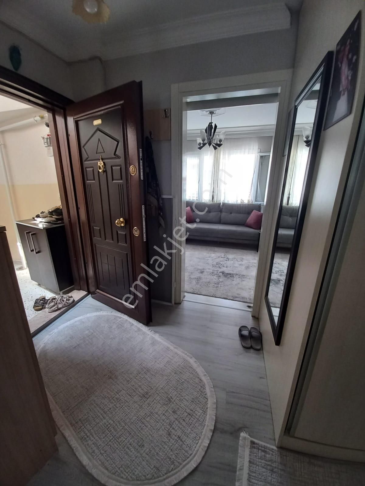 İzmir Buca Şirinyer Hürriyet Mahallesi//tuğsavulokul Yanı/izbana/4-5dk/fulyapılı/2+1/90m2//daire - Görsel 3