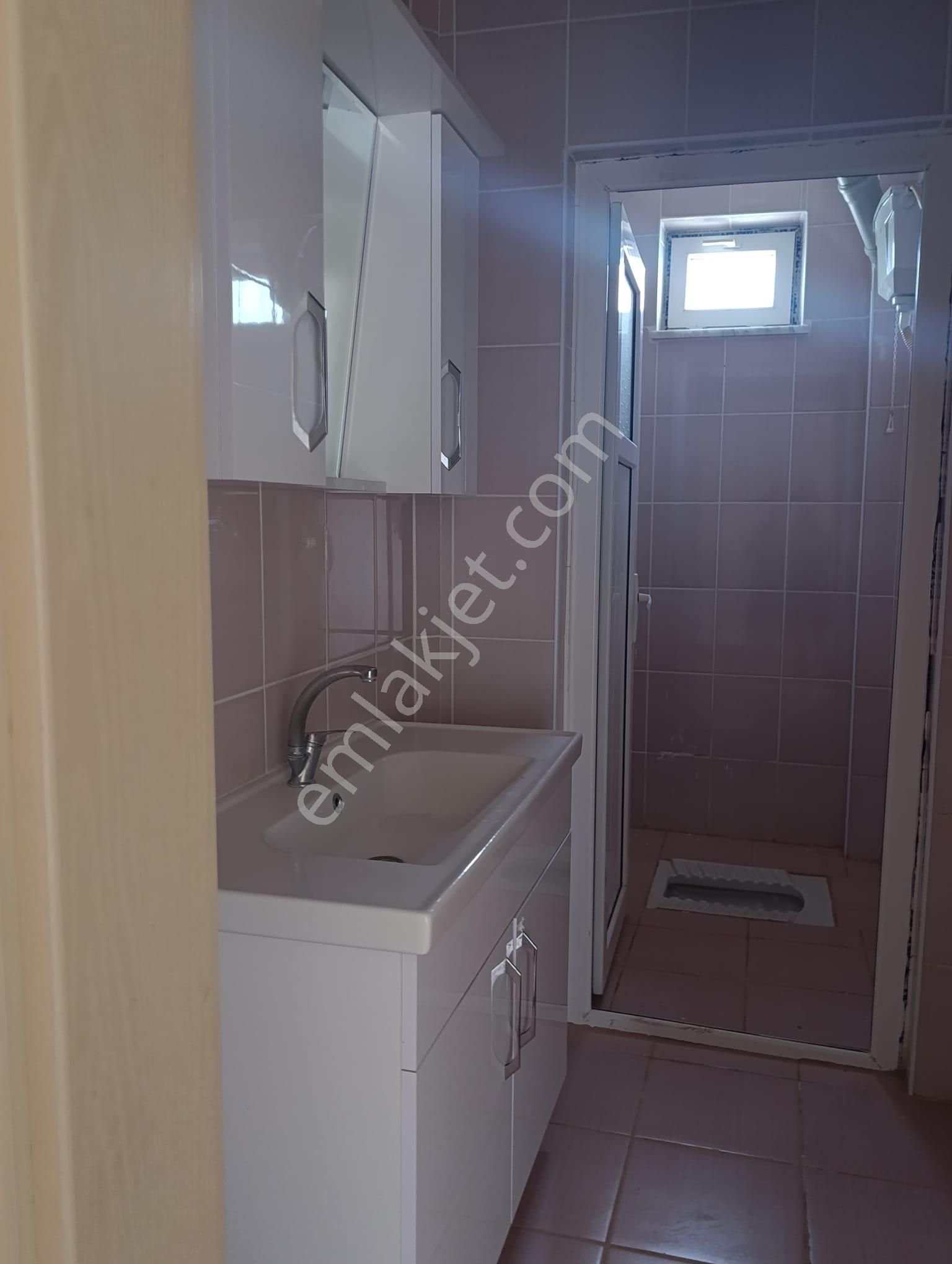 Çumra Bakkalbaşı Mahallesi’nde Kiralık Geniş Daire (arayınız) - Görsel 10