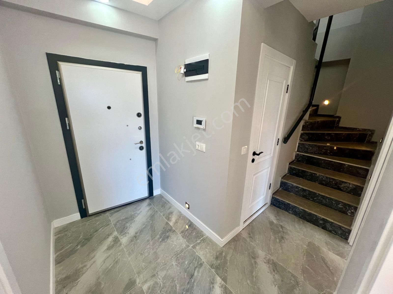 Akçay Aras Emlaktan Altınkumda Denize 100 Metre 3+1 Dubleks - Görsel 6