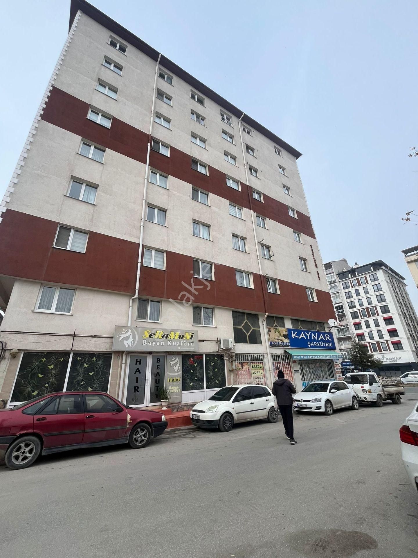 Deniz Yiğit Emlak'tan Lala Hüseyin Paşa Mahallesinde Kiralık 2+1 Daire - Görsel 2