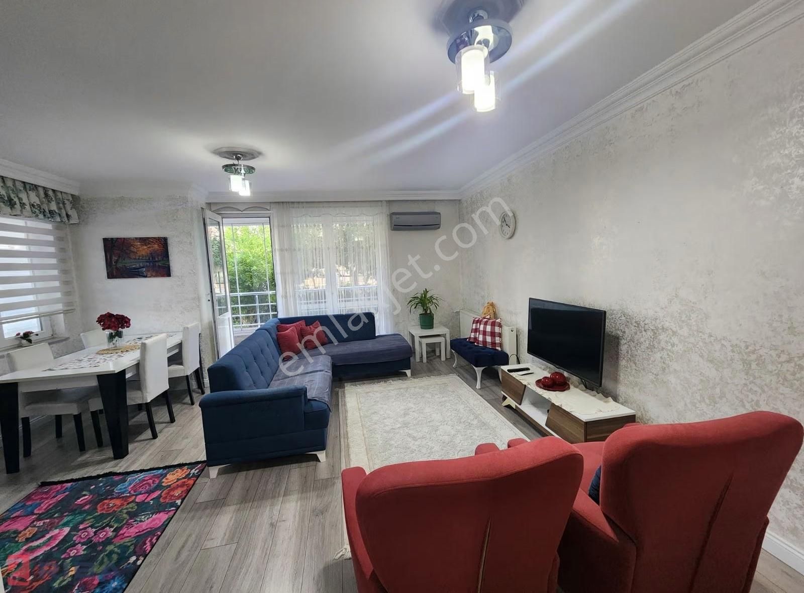 Çağlayanda Merkezi Konumda Keyifli 2+1 Bahçe Katı Satılık Daire