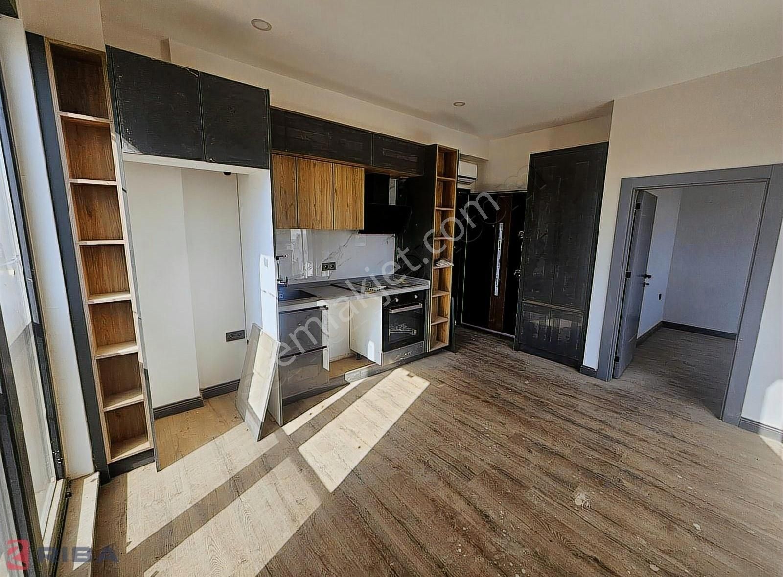 Sibel Oskanbaş'tan Bahçe Kullanımlı Havuzlu 1+1 - Görsel 6