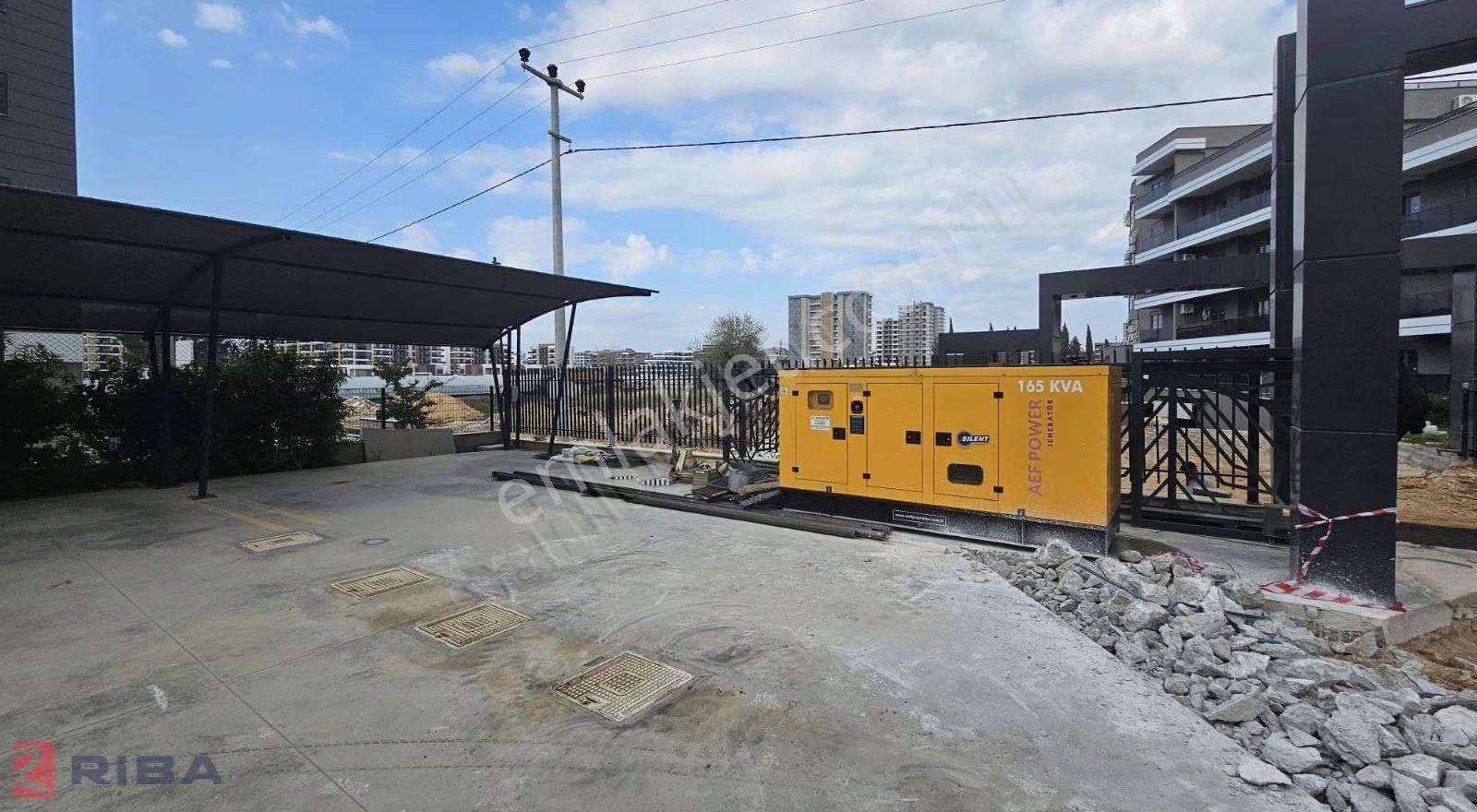 Sibel Oskanbaş'tan Bahçe Kullanımlı Geniş Daire - Görsel 16