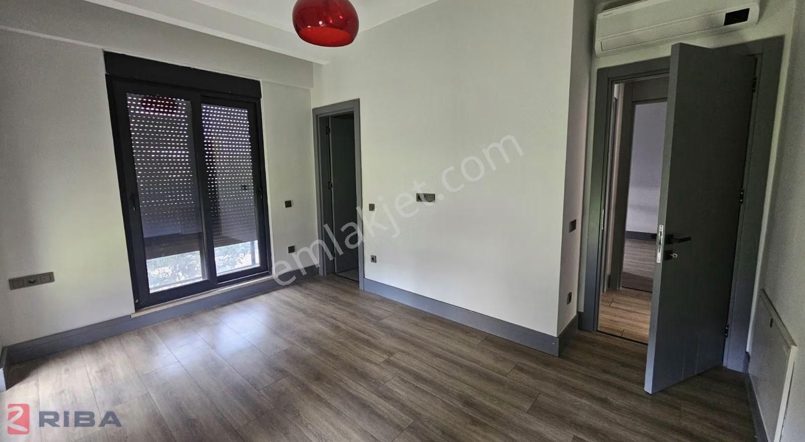 Sibel Oskanbaş'tan Bahçe Kullanımlı Geniş Daire - Görsel 14