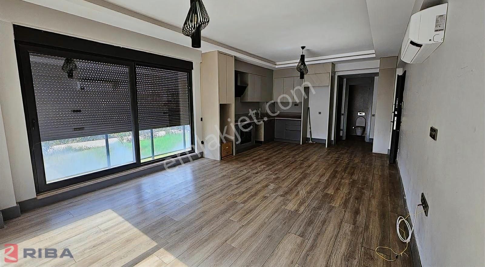 Sibel Oskanbaş'tan Bahçe Kullanımlı Geniş Daire - Görsel 11