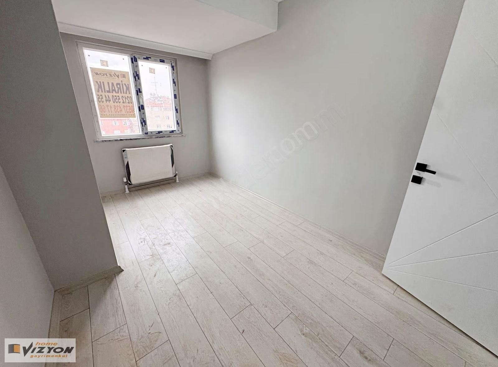 Home Vizyon Bahçelievlerde Kiralık Sitede Otoparklı 2+1 Daire - Görsel 6