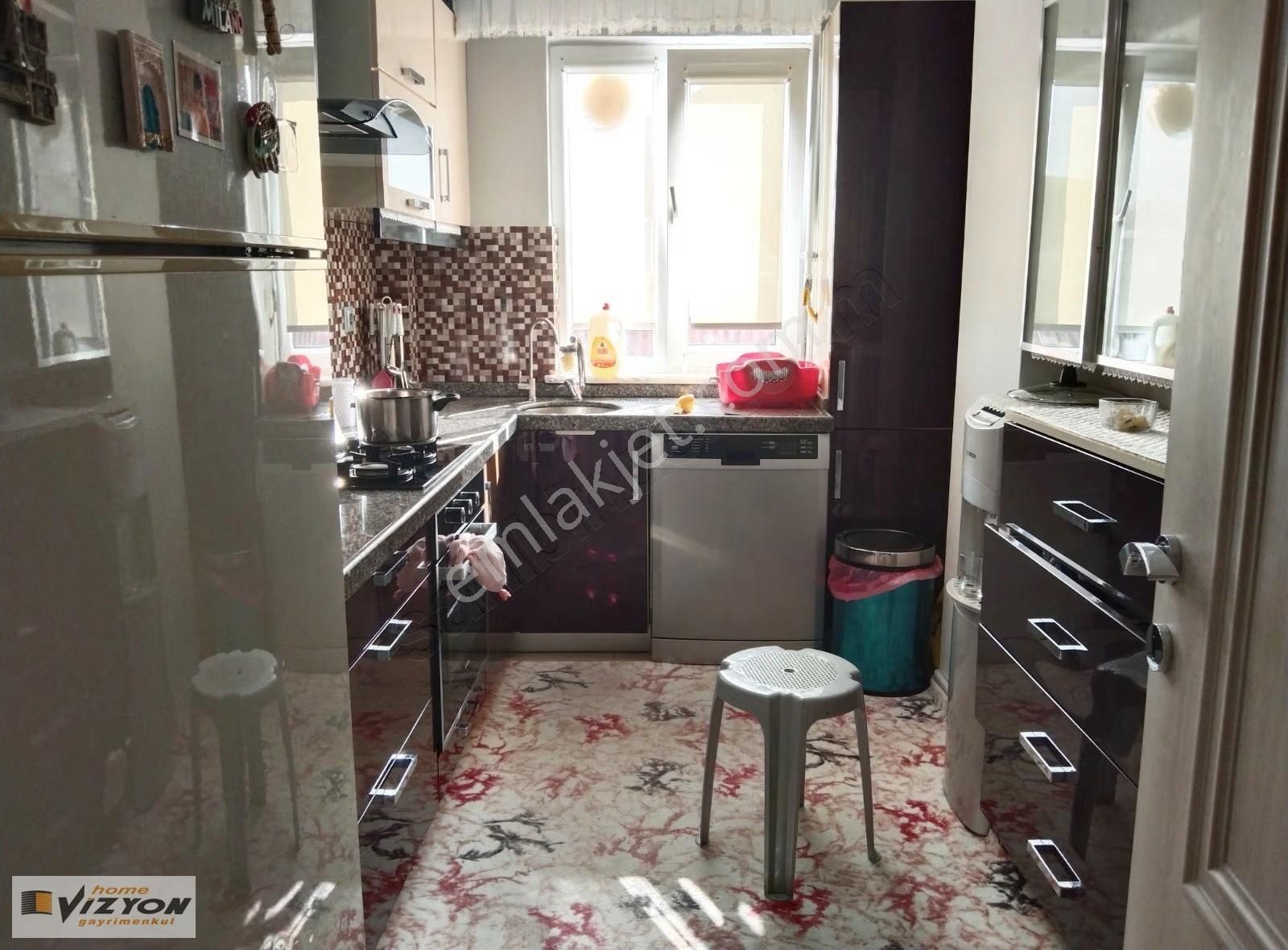 Home Vizyon Bahçelievlerde Satılık Otoparklı Ferah Dublex - Görsel 2