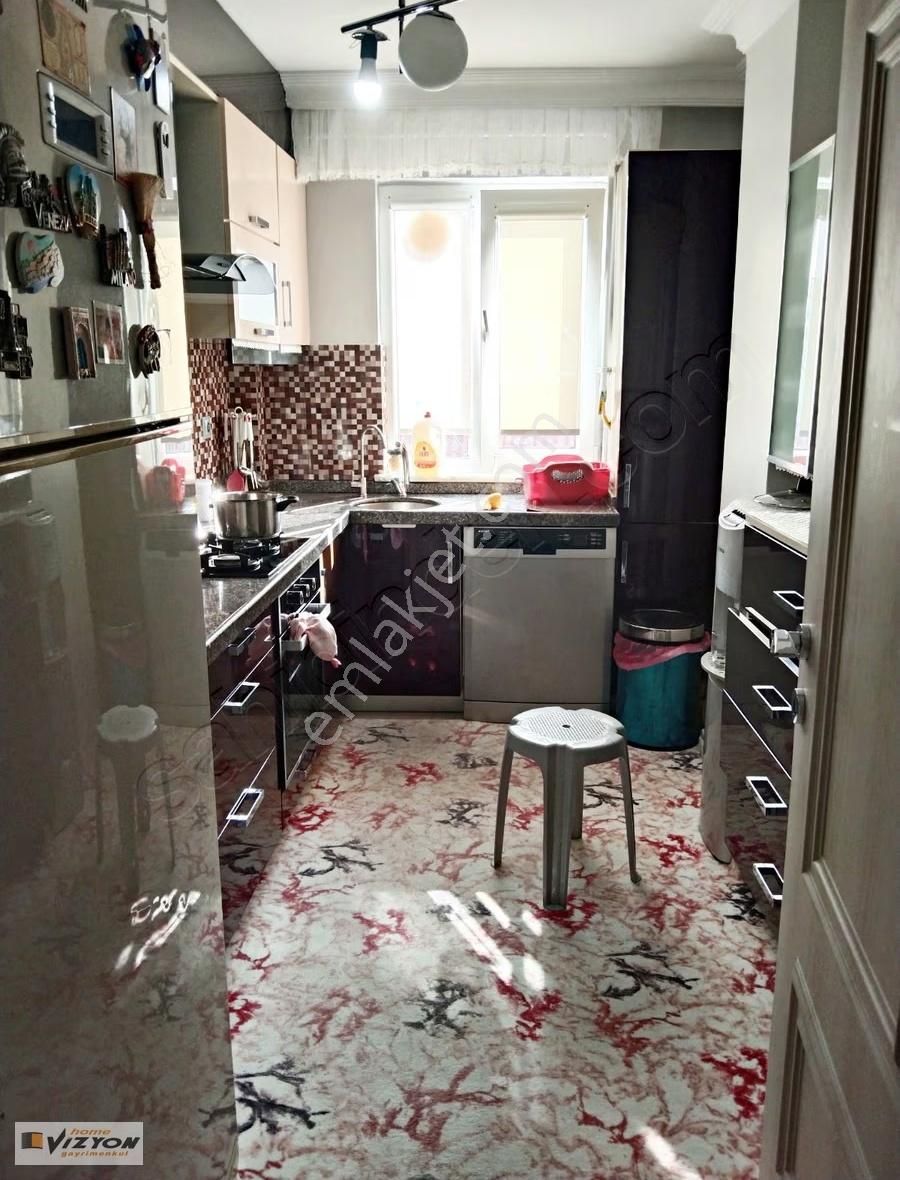 Home Vizyon Bahçelievlerde Satılık Otoparklı Ferah Dublex - Görsel 9