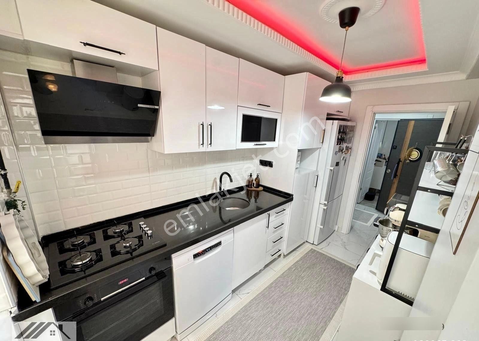 Lale Yapı'dan 50,yıl Mh 2+1 95m² Ultra Lüx Mükemmel 2.kat Daire - Görsel 10