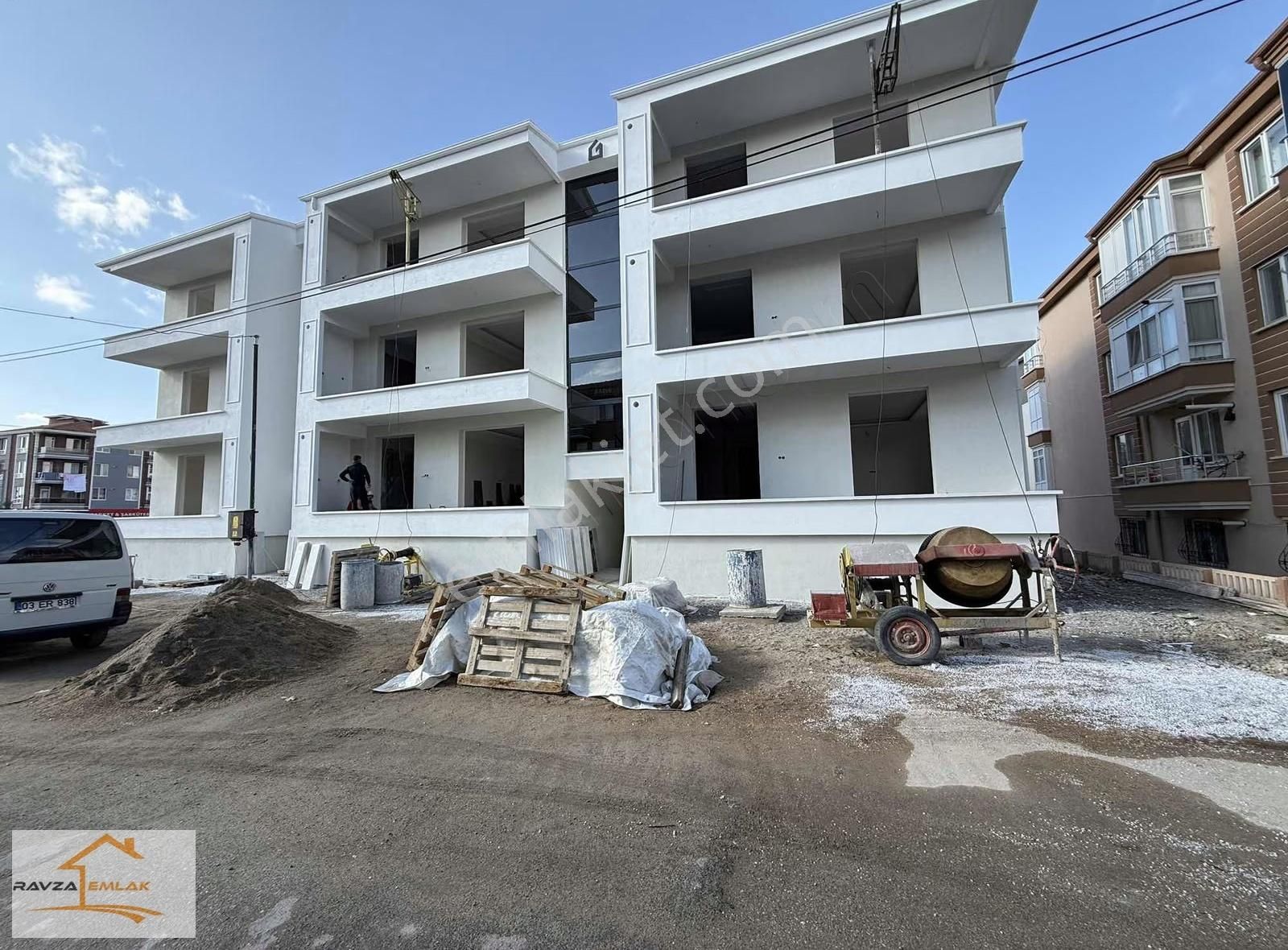 Maraşal Fevzi Çakmak Mh. De Ultura Lüks 3+1 Satılık Daireler