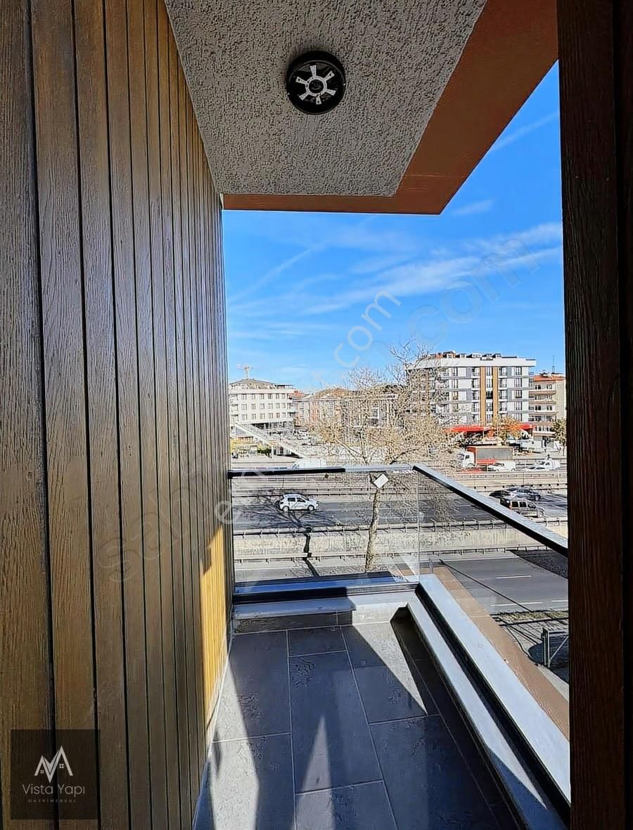 Vista Yapı'dan E-5 Üzerinde Metrobüsün Yanında Satılık Arakat - Görsel 6