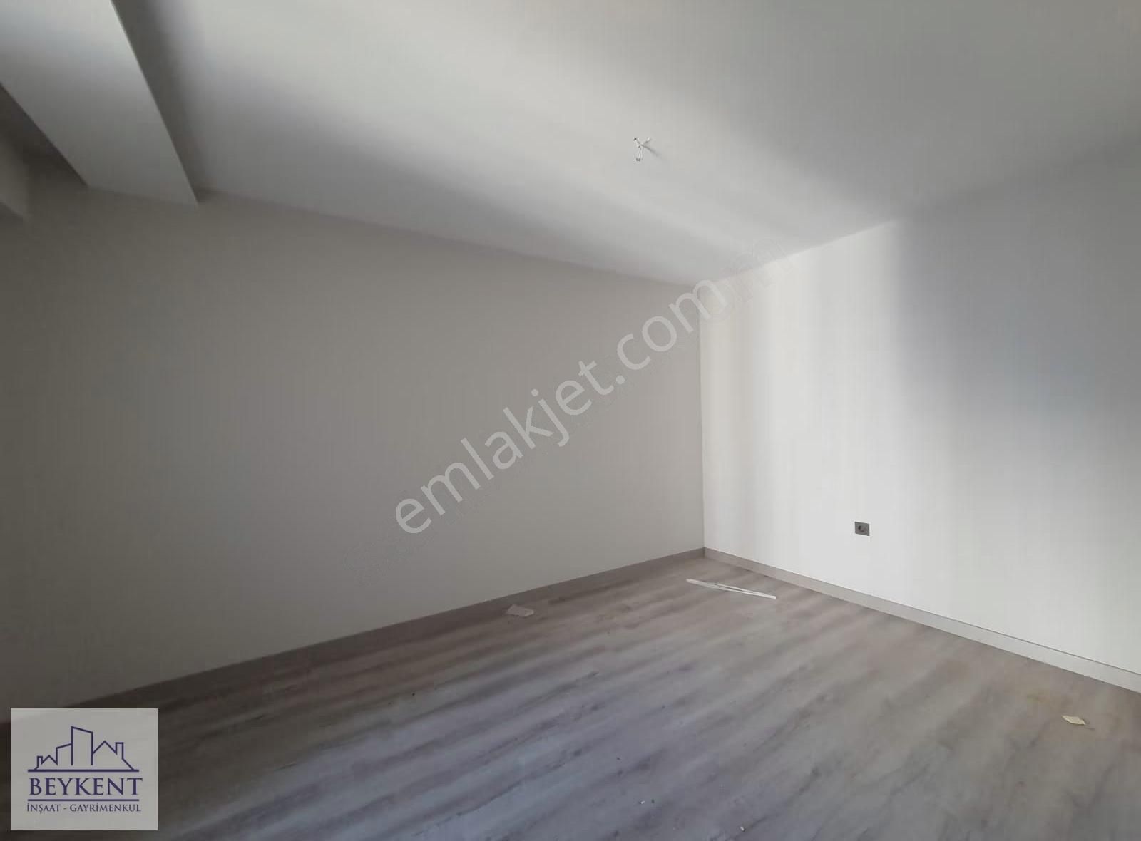Beykent G.m'den Toroslar Korukent Mah. Kiralık Lüks 3+1 - Görsel 20