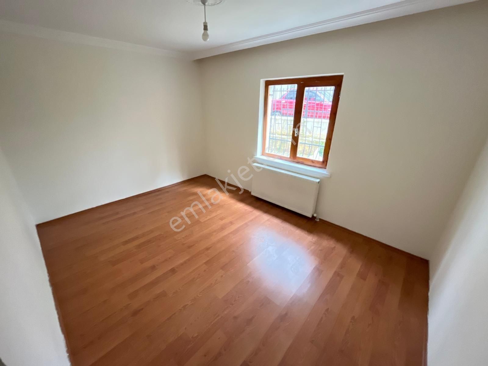 Karapürçek C.tesi Pazar Yakını 3+1 110m2 Kot Daire Kombi Petek Balkon Var - Görsel 21