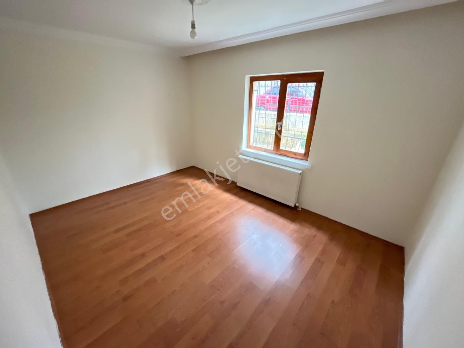 Karapürçek C.tesi Pazar Yakını 3+1 110m2 Kot Daire Kombi Petek Balkon Var - Görsel 22