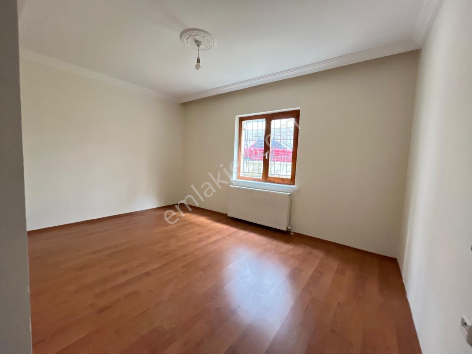 Karapürçek C.tesi Pazar Yakını 3+1 110m2 Kot Daire Kombi Petek Balkon Var - Görsel 23