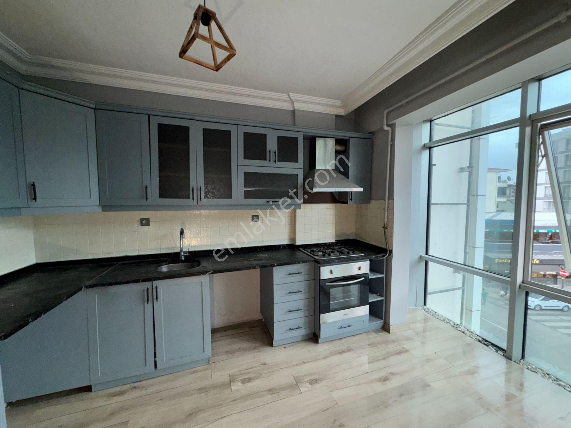 Taşdelen Merkezde Kiralık Ofis Katları 3+1-1+0 - Görsel 18