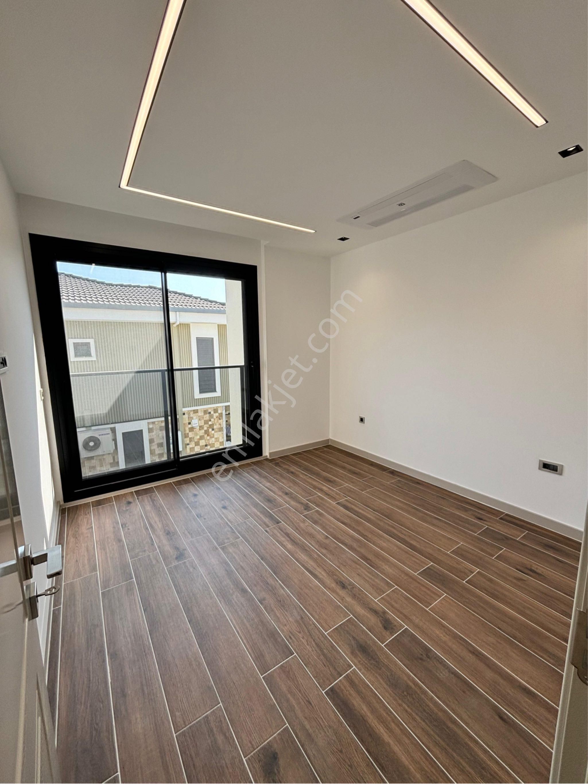 Kuşadası Kadınlar Denizinde Satılık 5+1 Villa - Görsel 17