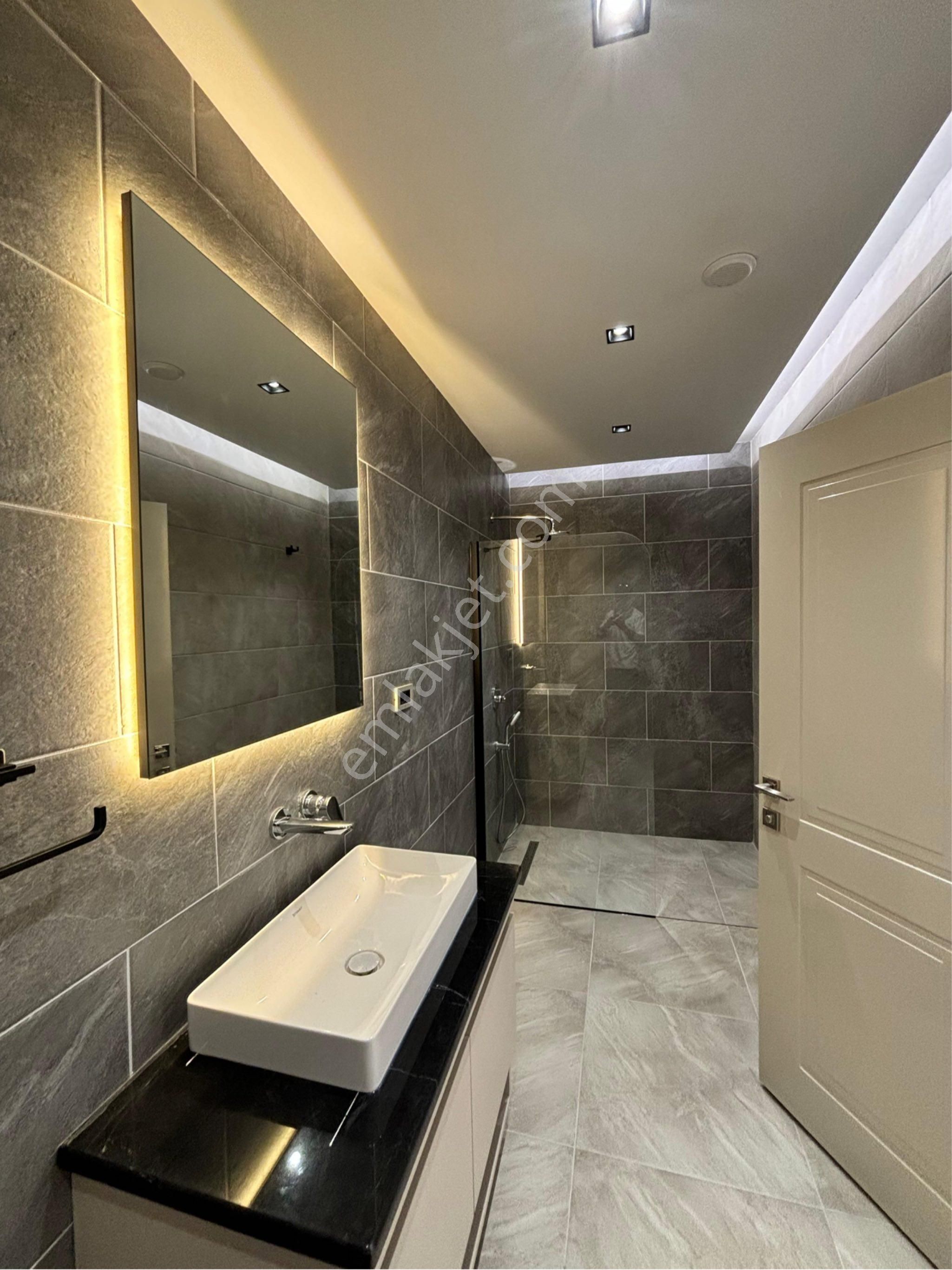 Kuşadası Kadınlar Denizinde Satılık 5+1 Villa - Görsel 14