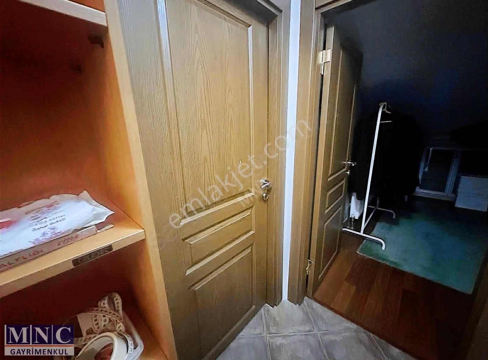 Beykoz Erguvan Evlerinde Eşyalı Boğaz Manzaralı Dubleks Daire - Görsel 25