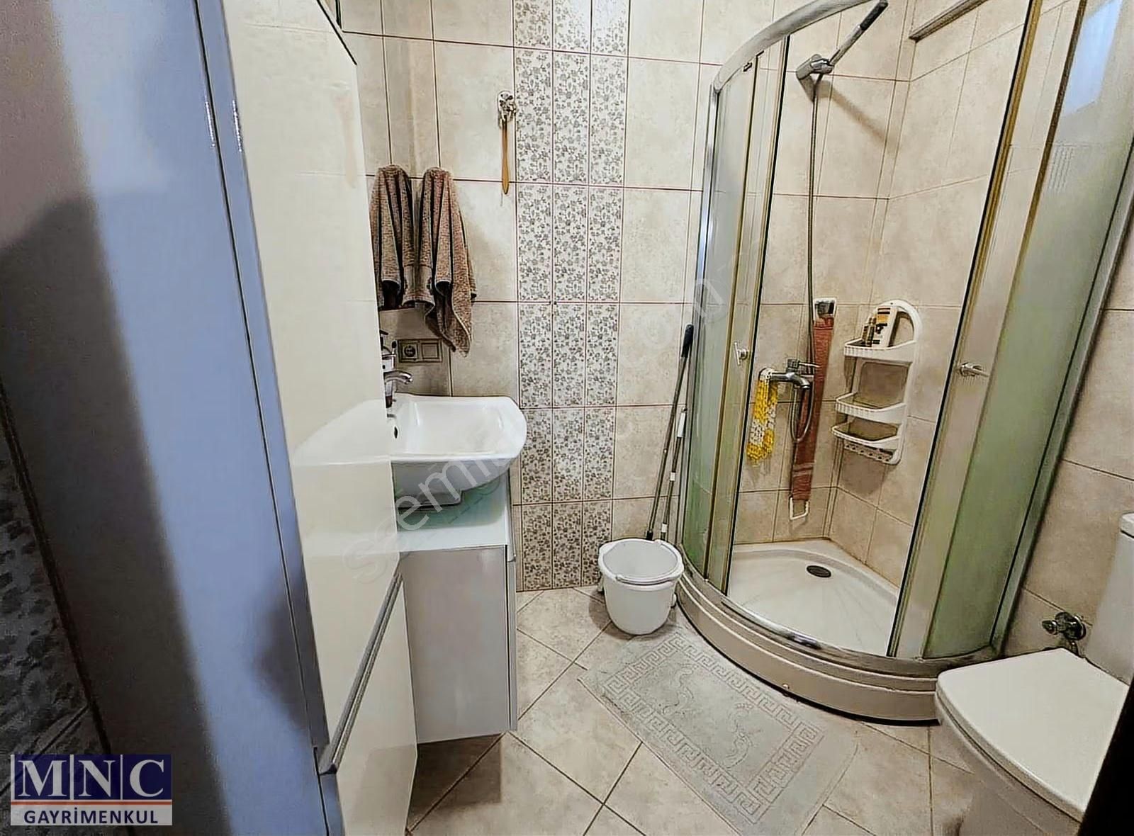 Beykoz Erguvan Evlerinde Eşyalı Boğaz Manzaralı Dubleks Daire - Görsel 23
