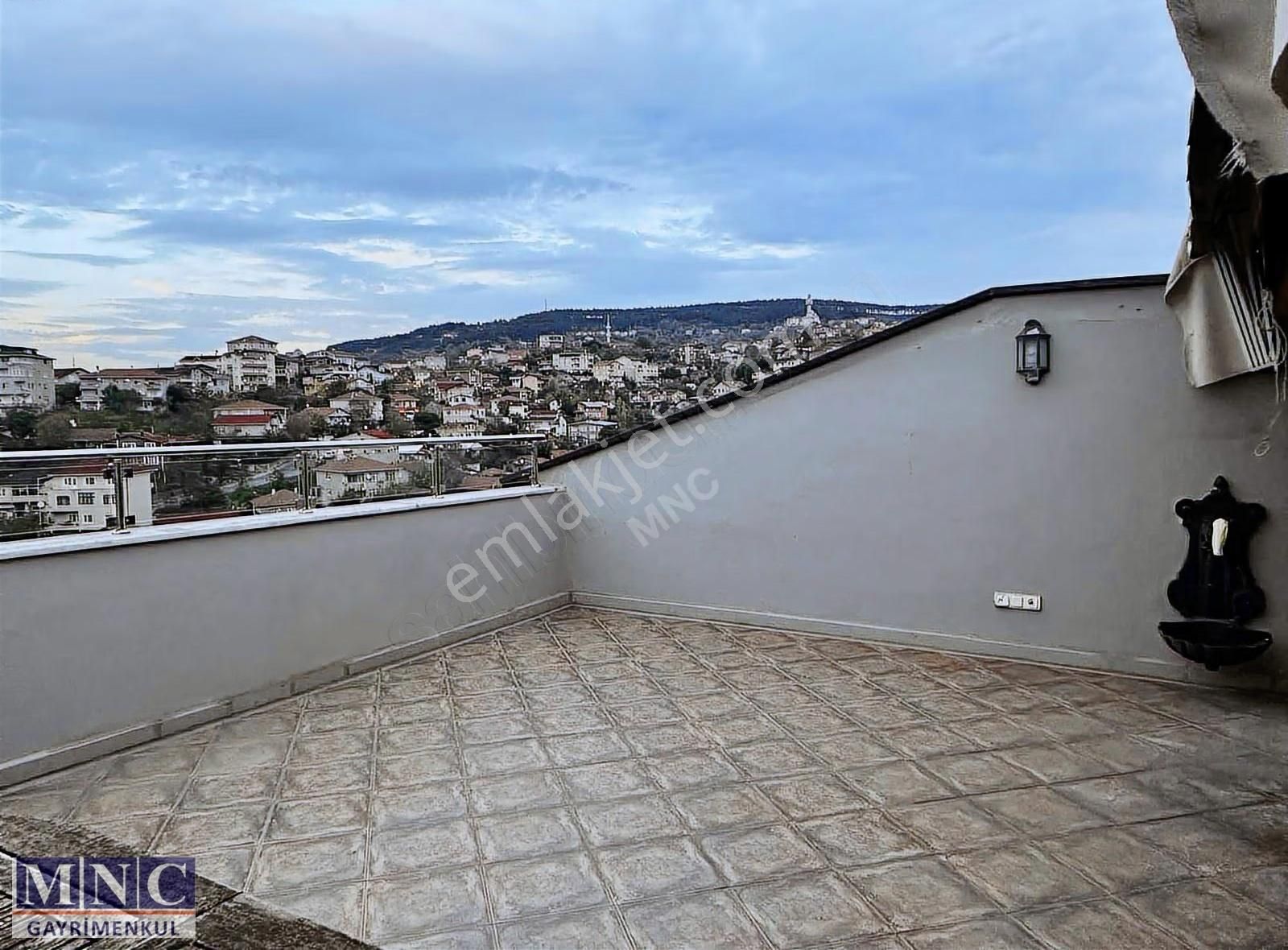 Beykoz Erguvan Evlerinde Eşyalı Boğaz Manzaralı Dubleks Daire - Görsel 29