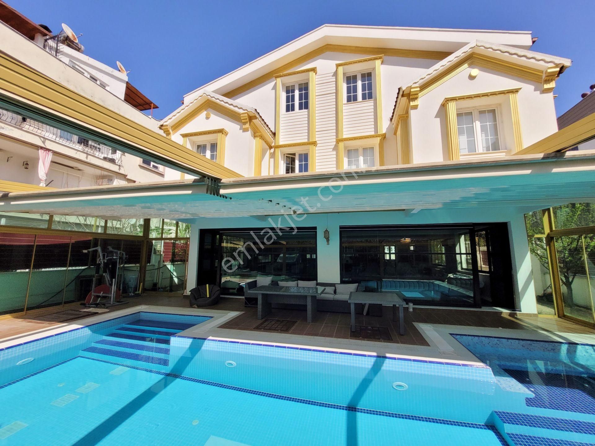 Lara Güzelobada Havuzlu 4+1 Lüx Mobilyalı Triplex Villa - Görsel 4