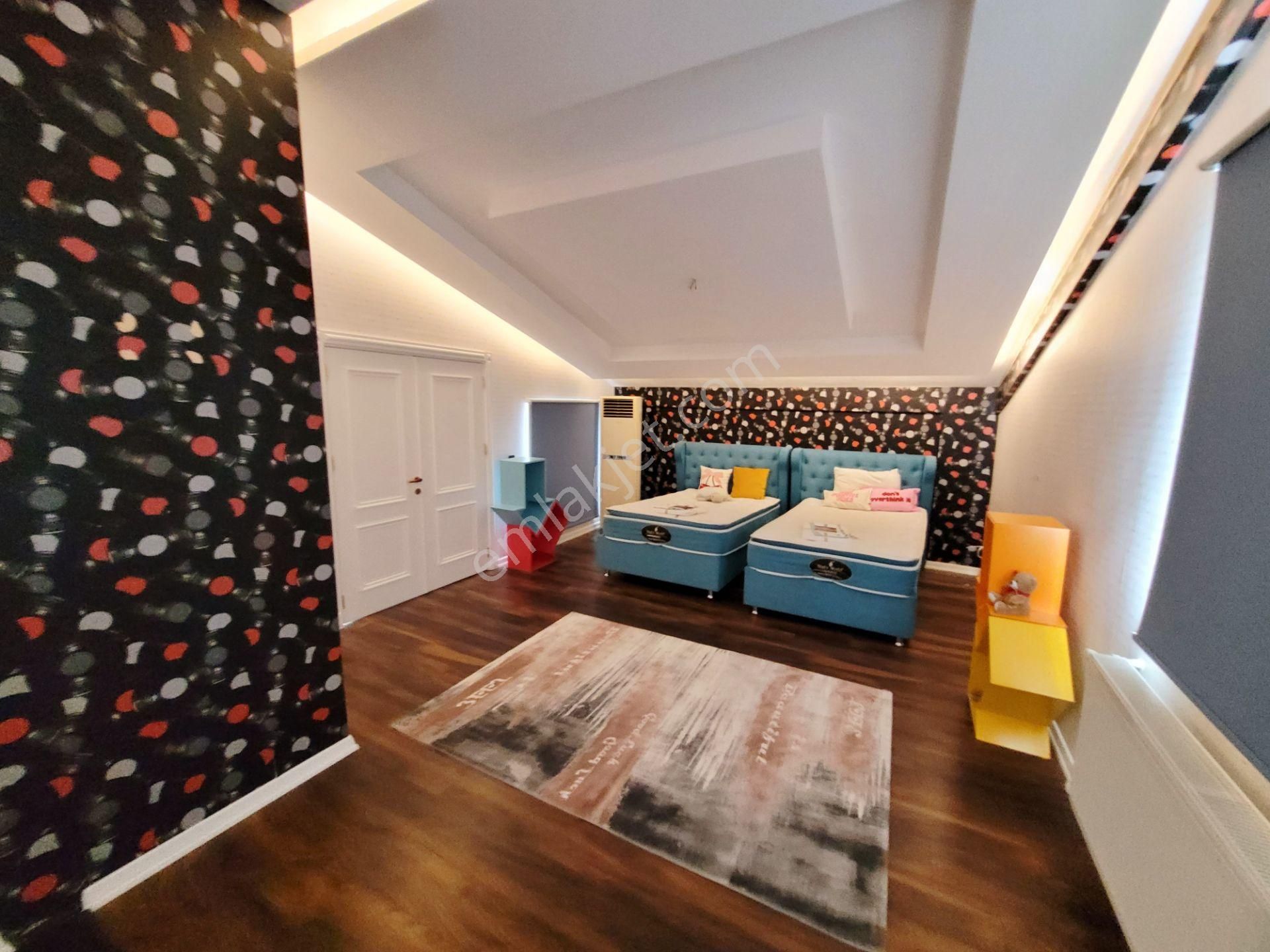 Lara Güzelobada Havuzlu 4+1 Lüx Mobilyalı Triplex Villa - Görsel 8