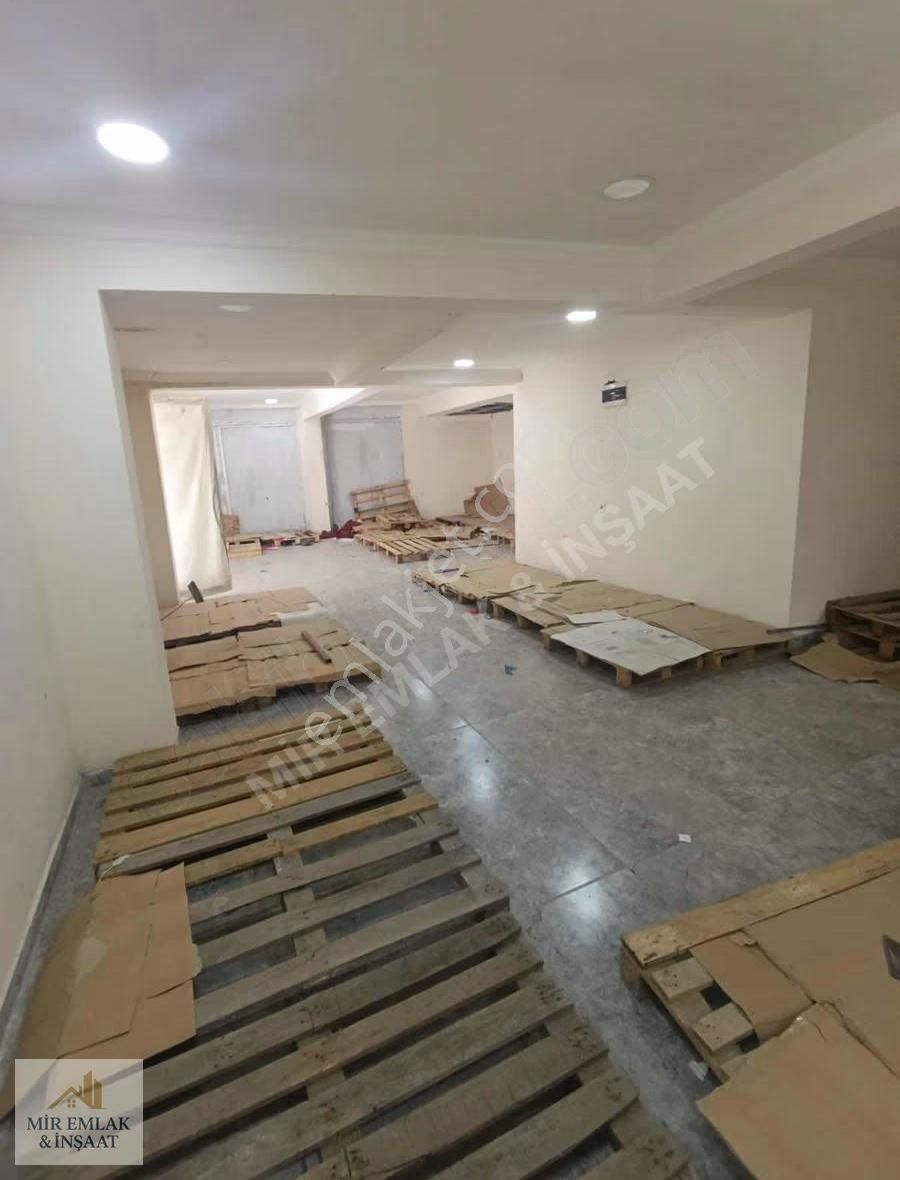 Mir Emlak & İnşaattan Satılık Caddeye Yakın Etrafı Açık Dükkan - Görsel 7