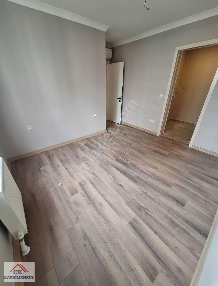 Ck'dan 2+1 70 M2 İnşaat Ve Bina İşçiliği Çok İyi Prestijli Bina - Görsel 16