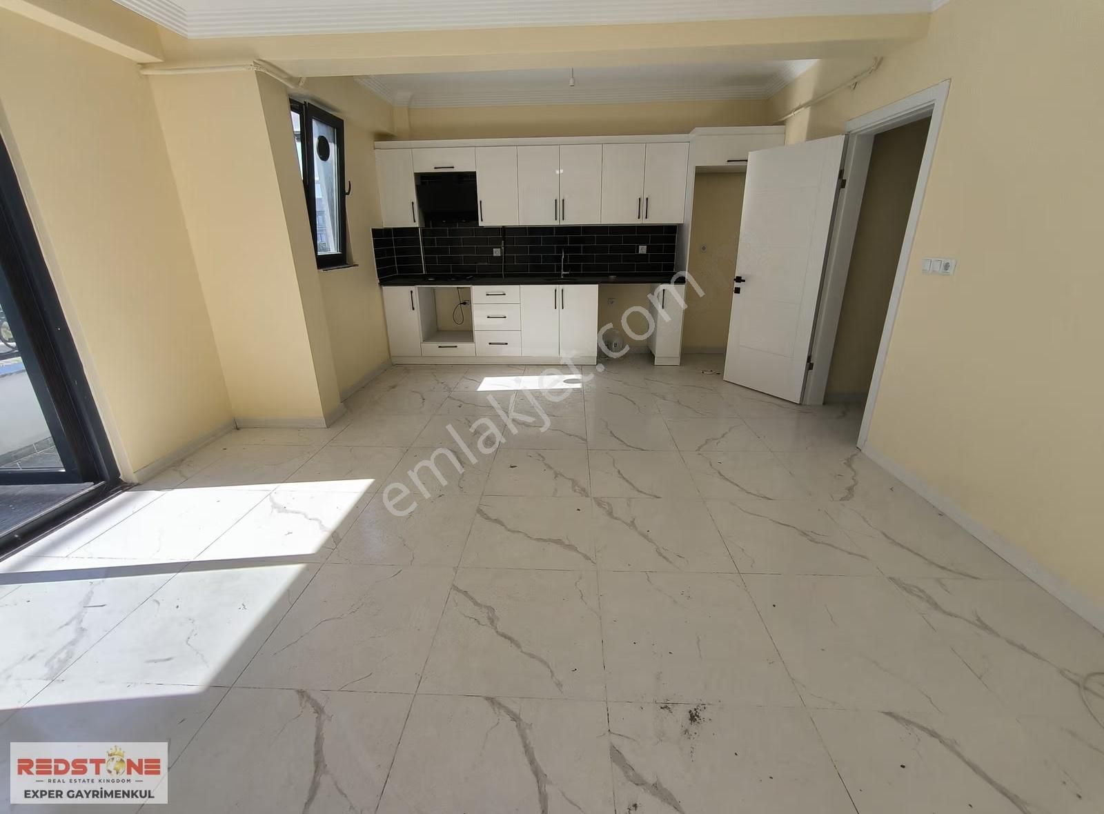 Şehri Mahal2 Sıfır Havuzlu Sitede Orta Katta Kombi Y.ısıtma 2+1 - Görsel 2