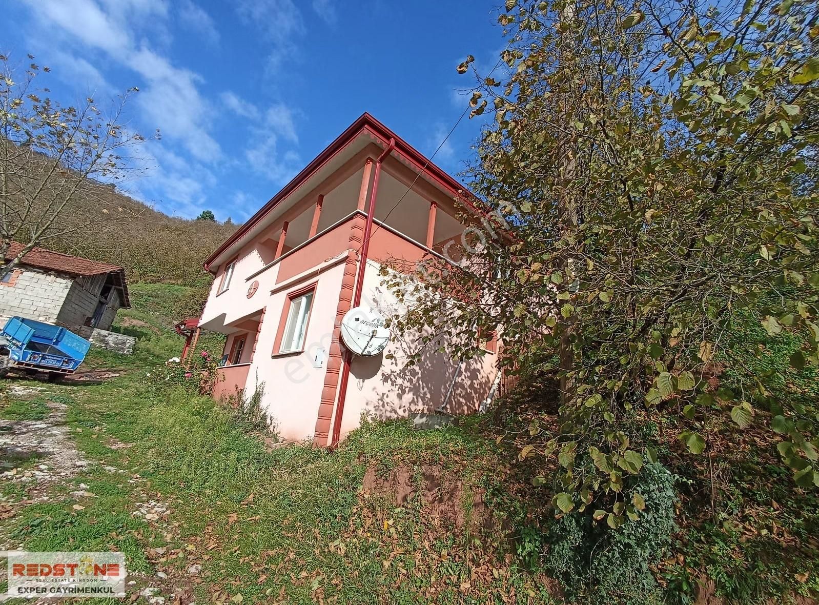 Karasu Yassıgeçit 719m2 Köy İçi İki Katlı Ev Ve Bahçesi - Görsel 18
