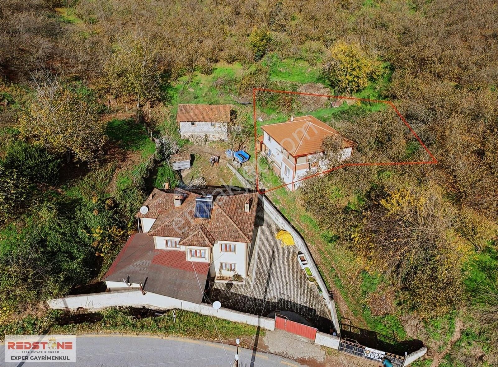Karasu Yassıgeçit 719m2 Köy İçi İki Katlı Ev Ve Bahçesi - Görsel 17