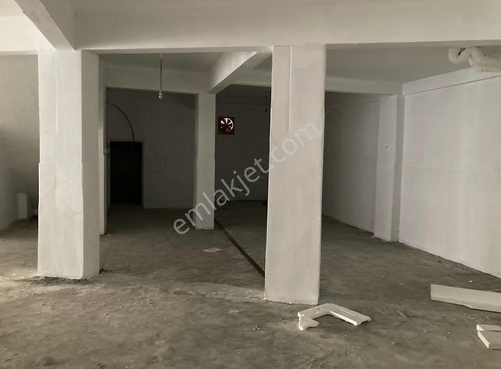 Ilıca Caddesinde 360 M2 Yola Cephe Satılık Dükkan - Görsel 10