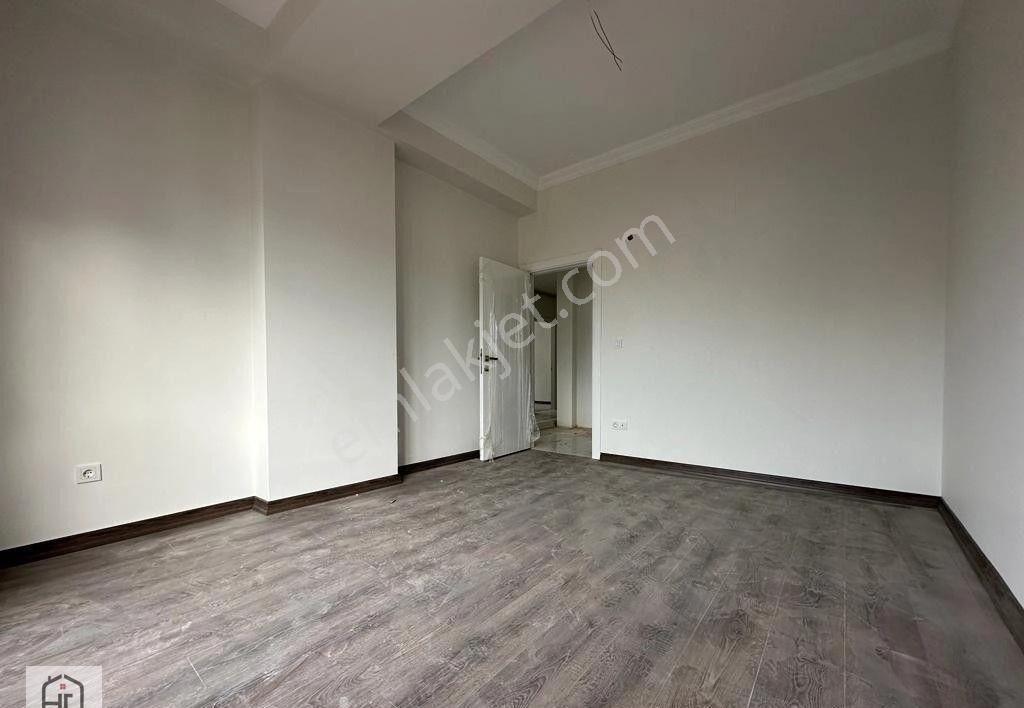 Erenköy Divanın Sokağında 3+1 Balkonlu Lüks Fırsat!! - Görsel 16