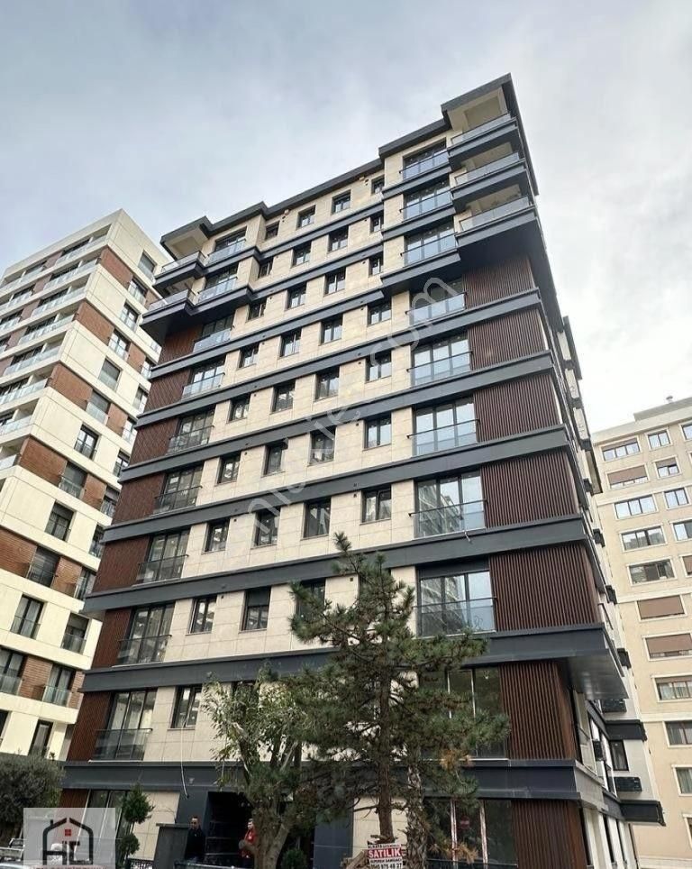Erenköy Divanın Sokağında 3+1 Balkonlu Lüks Fırsat!!