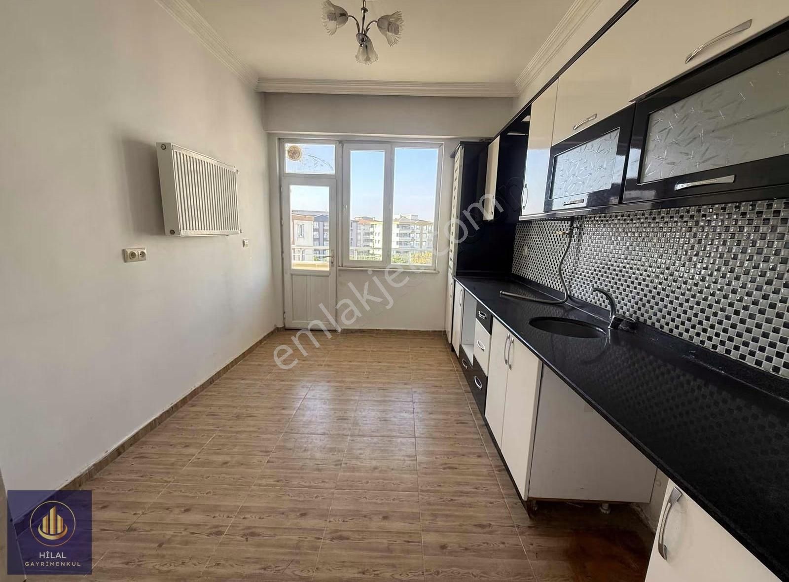 Bülbülzade Mahallesi Yüksek Konumda Garajlı Satlık 2+1 Daire - Görsel 23