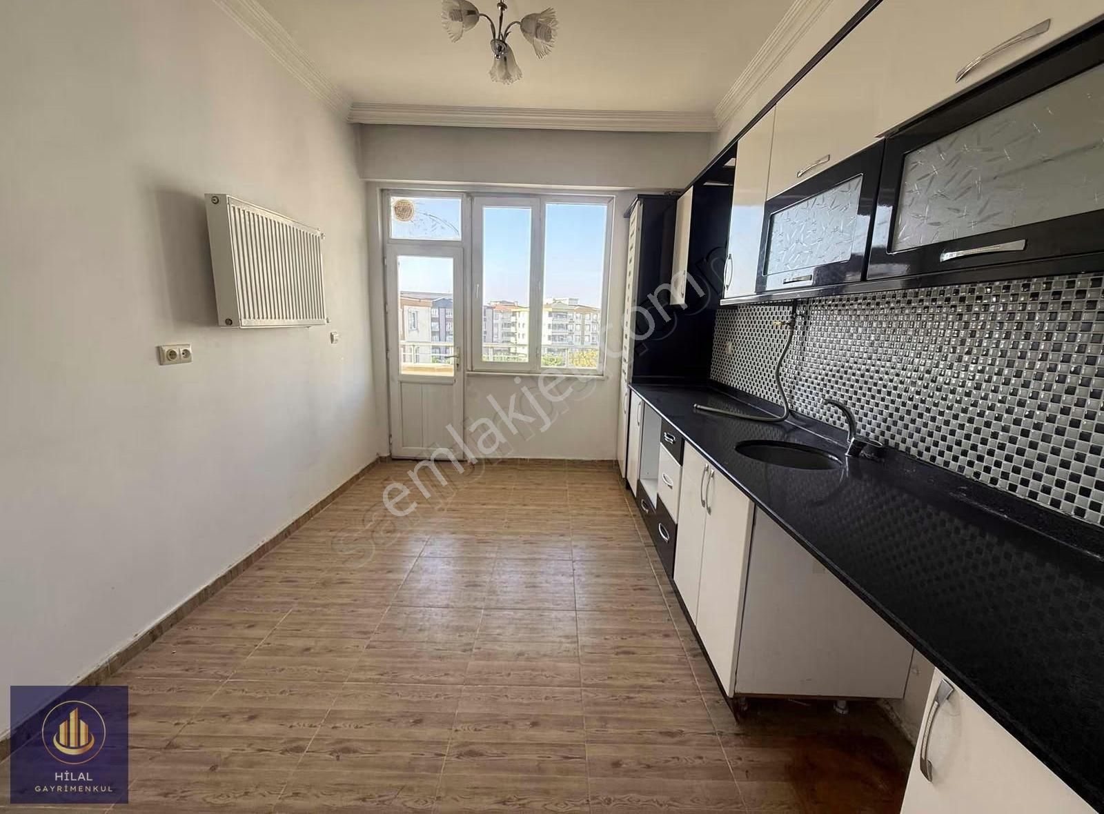 Bülbülzade Mahallesi Yüksek Konumda Garajlı Satlık 2+1 Daire - Görsel 12