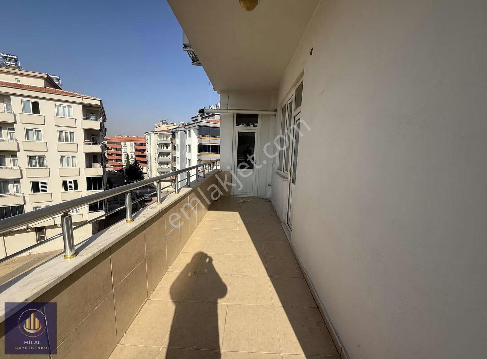 Bülbülzade Mahallesi Yüksek Konumda Garajlı Satlık 2+1 Daire - Görsel 4