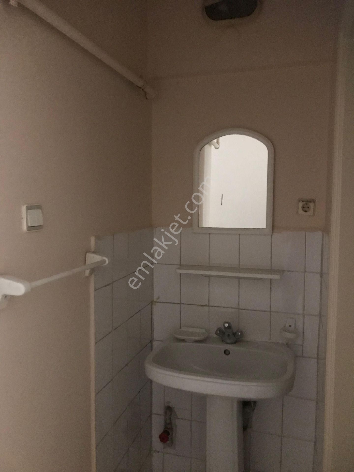 Aydın Kurtuluş Mahallesinde Satılık 3+1 150 M2 Tapu Hazır Sorunsuz Daire - Görsel 8