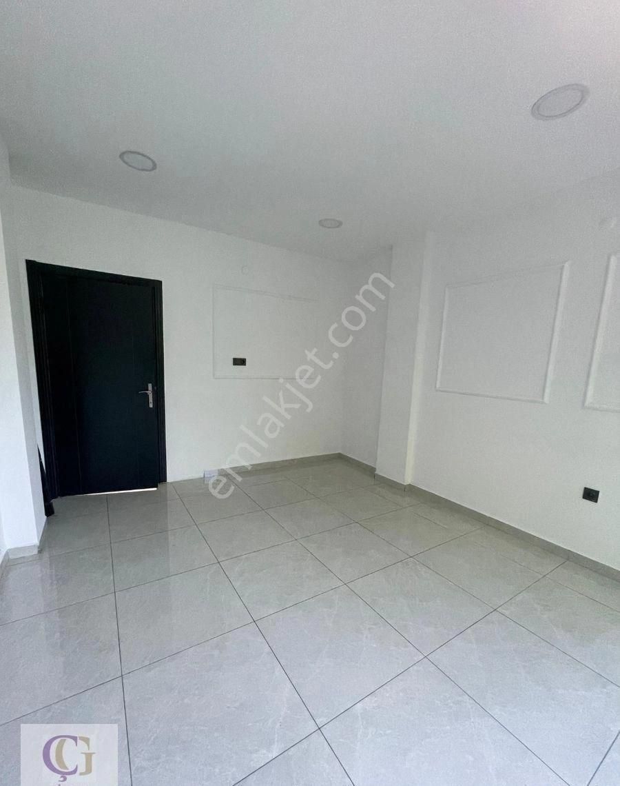 Yeşilköy Çarşıda Satılık Komple Bina - Görsel 25