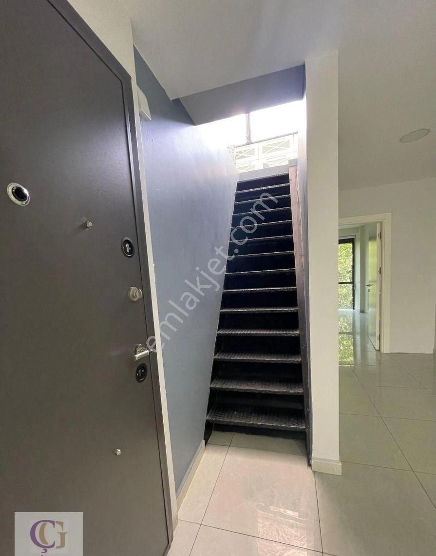 Yeşilköy Çarşıda Satılık Komple Bina - Görsel 9