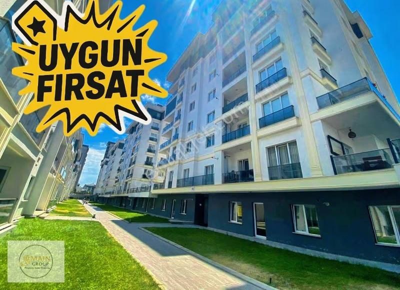 Adnan Kahveci'de Lüks Site'de 2+1 Yüzme Havuzlu,otoparklı