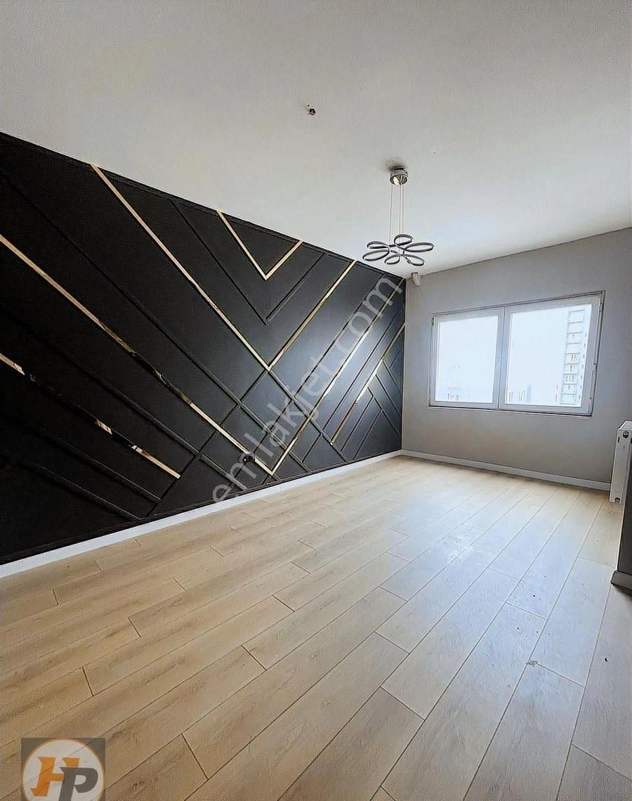 Fi Towers'ta Havuz Manzaralı Bakımlı Boş 2+1 Satılık Daire - Görsel 13