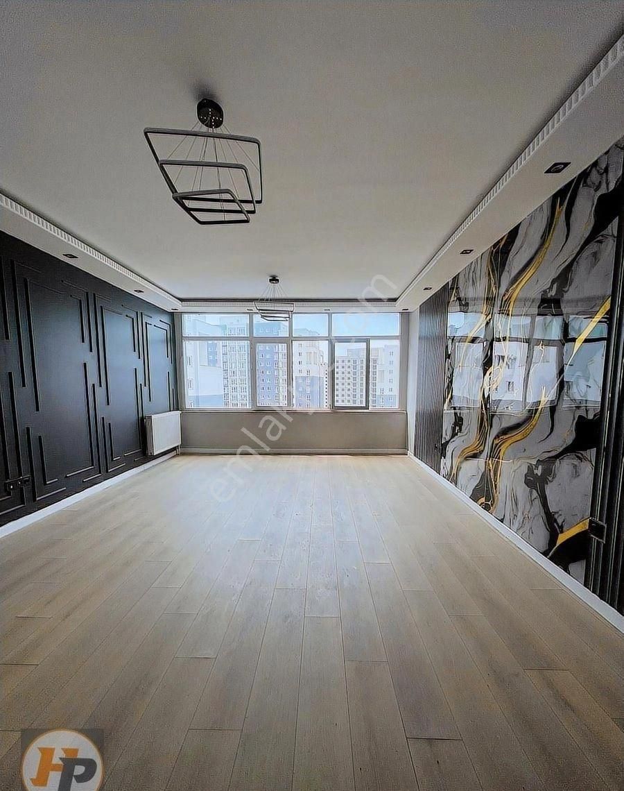 Fi Towers'ta Havuz Manzaralı Bakımlı Boş 2+1 Satılık Daire - Görsel 31
